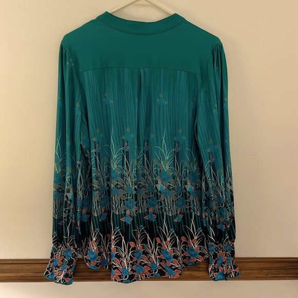 Blouse Women's Turquoise, beige, Blouse. With Bishop Sleeves. V-neck. Large - Picture 4 of 13